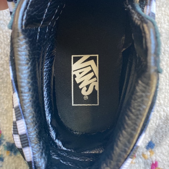 Sk8 high vans black with checkered laces. GREAT CONDITION! - Picture 6 of 7